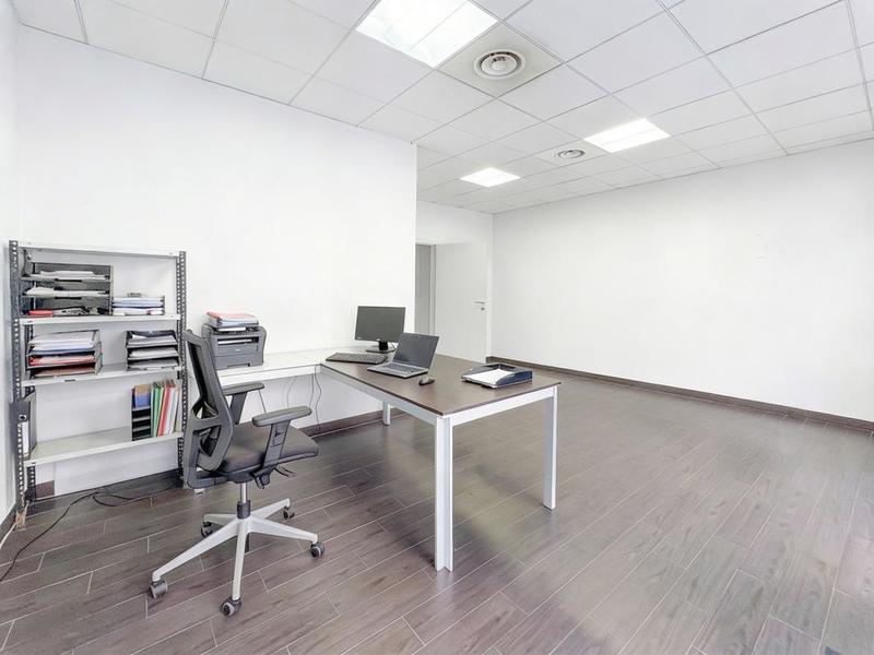 Bureau - 180 m²