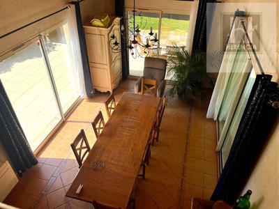 Maison - 172 m² - 7 pièces