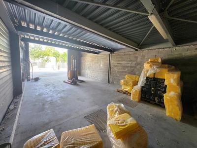 Local commercial - 100 m² - 2 pièces