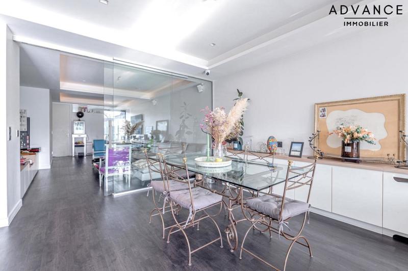 Immeuble - 700 m² - 9 pièces