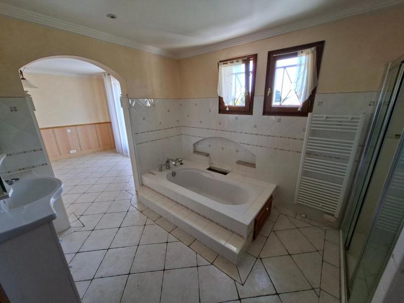 Maison - 154 m² - 3 pièces