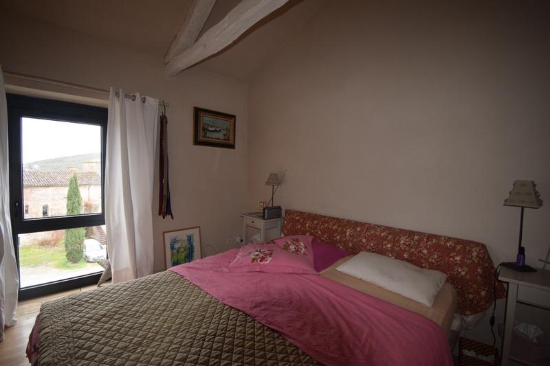 Maison - 203 m² - 7 pièces