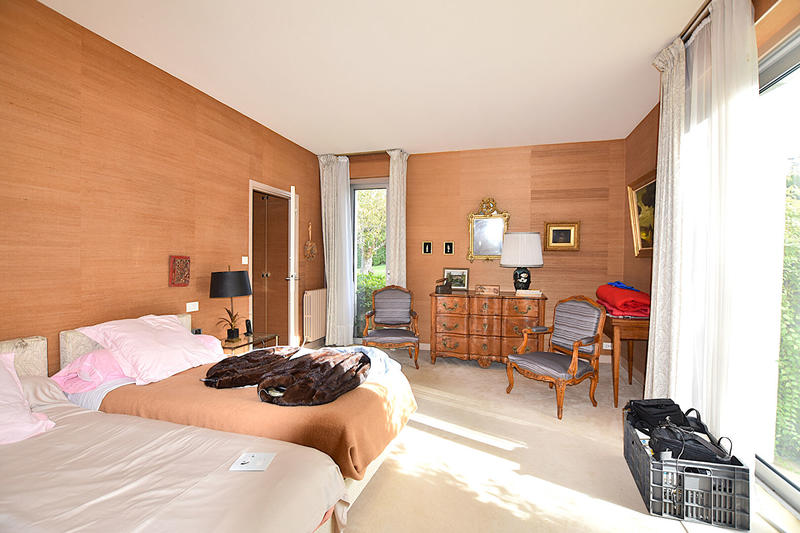 Maison - 254 m² - 12 pièces