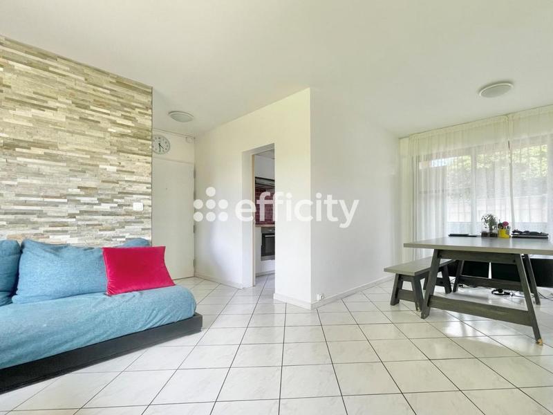 Appartement - 75 m² - 5 pièces