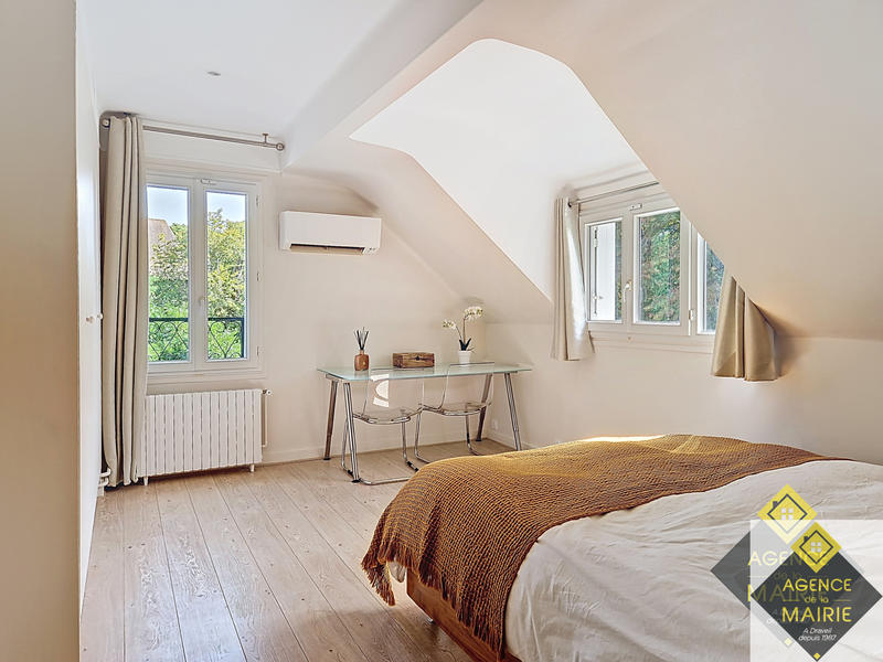 Maison - 170 m² - 6 pièces