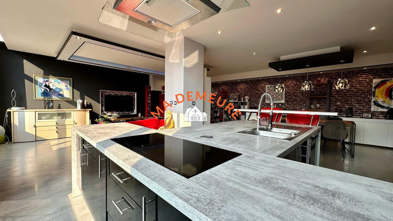 Appartement - 168 m² - 4 pièces