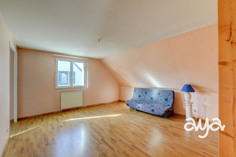 Maison - 177 m² - 6 pièces