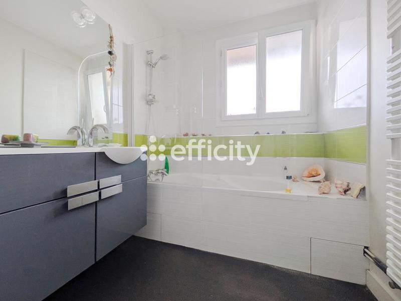 Appartement - 82 m² - 3 pièces