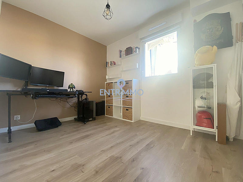 Appartement - 84 m² - 4 pièces