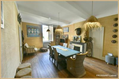 Appartement - 163 m² - 7 pièces