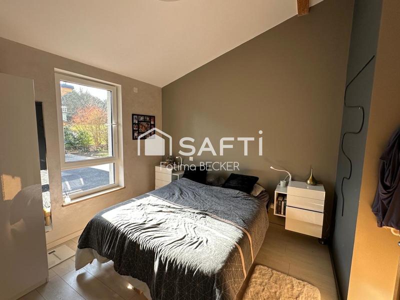 Maison - 255 m² - 8 pièces