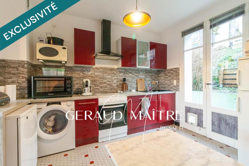 Maison - 196 m² - 10 pièces