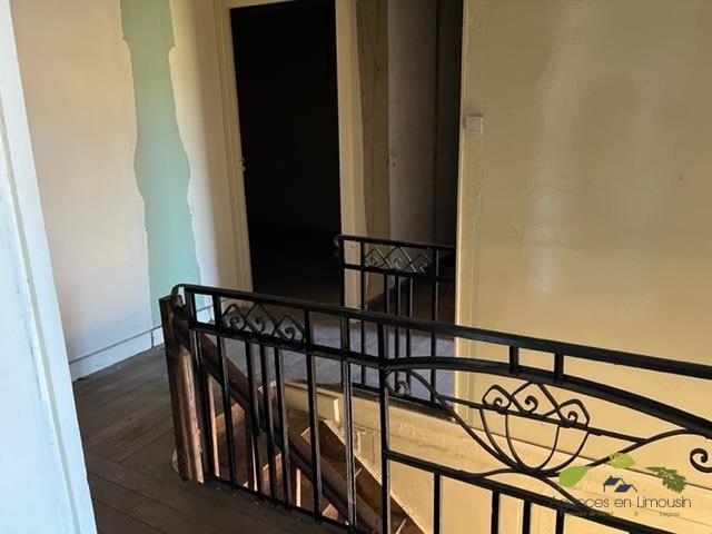 Maison en pierre - 140 m² - 6 pièces