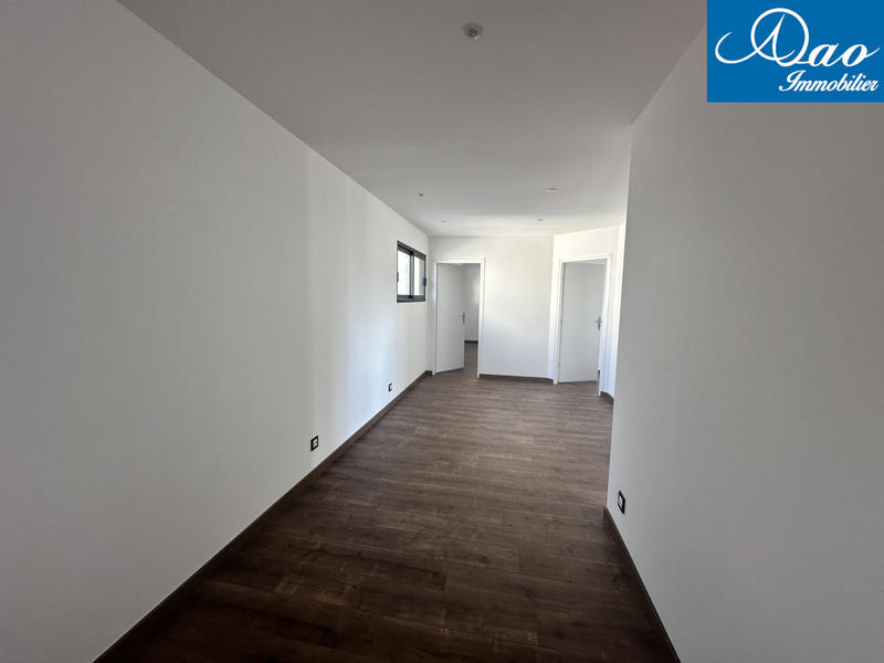 Maison - 290 m² - 6 pièces