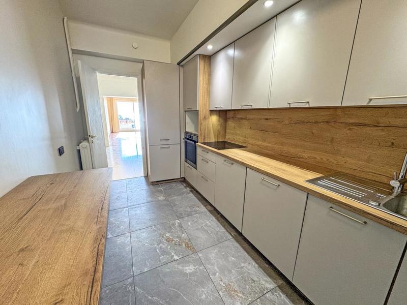 Appartement - 90 m² - 3 pièces