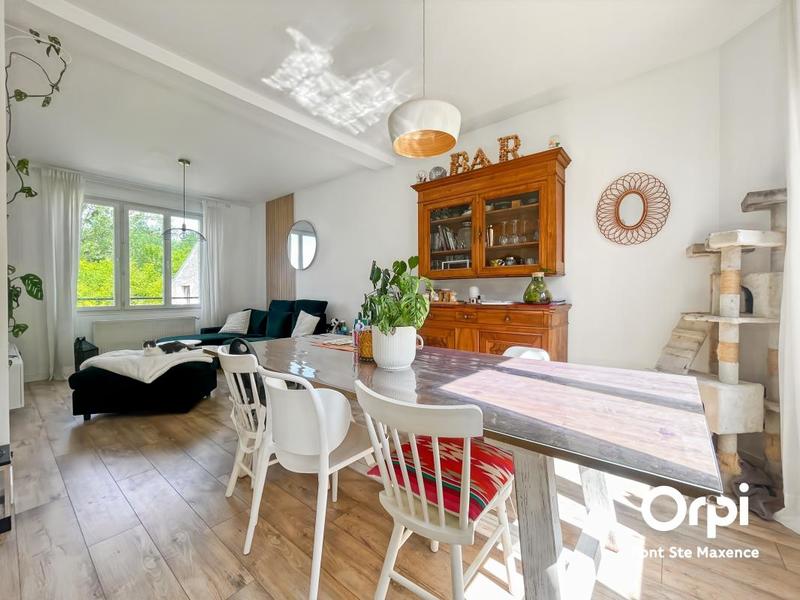 Maison - 107 m² - 6 pièces