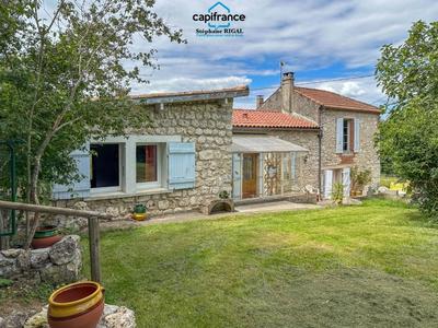 Maison - 105 m² - 5 pièces