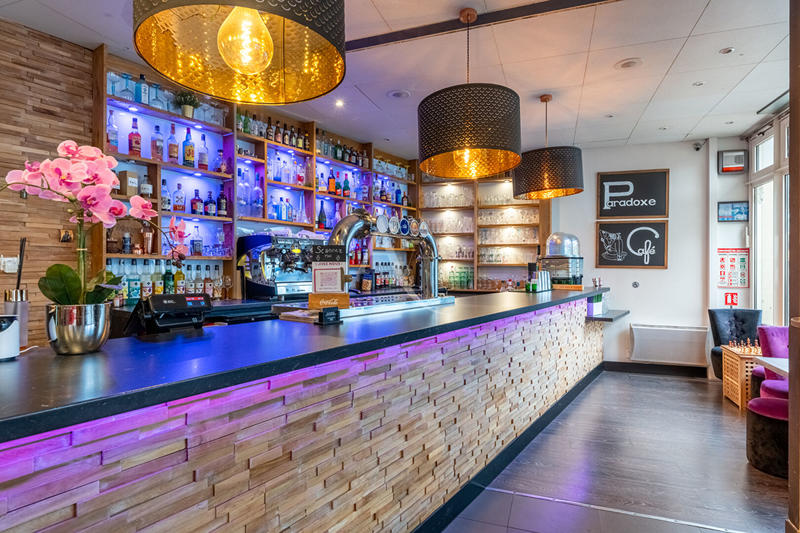 Local commercial - 306 m²