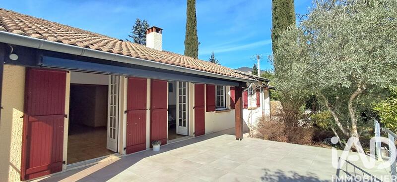 Maison - 158 m² - 6 pièces