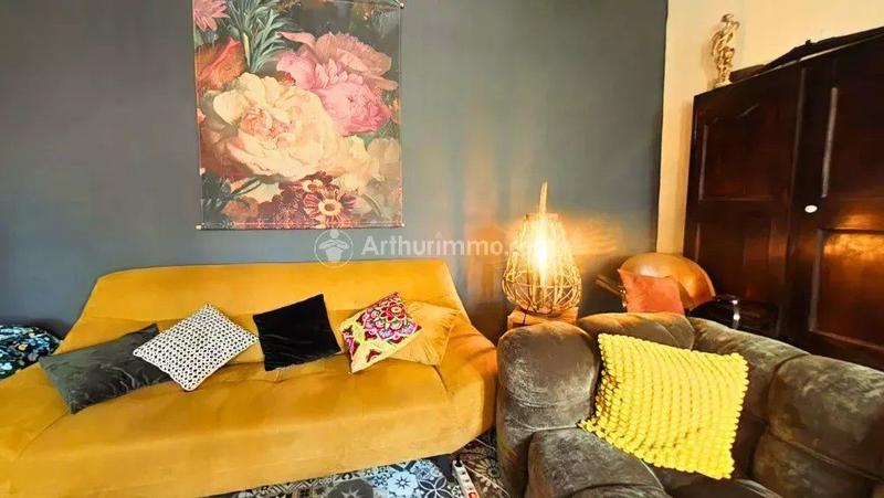 Maison - 335 m² - 6 pièces