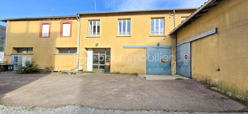 Immeuble - 110 m² - 2 pièces