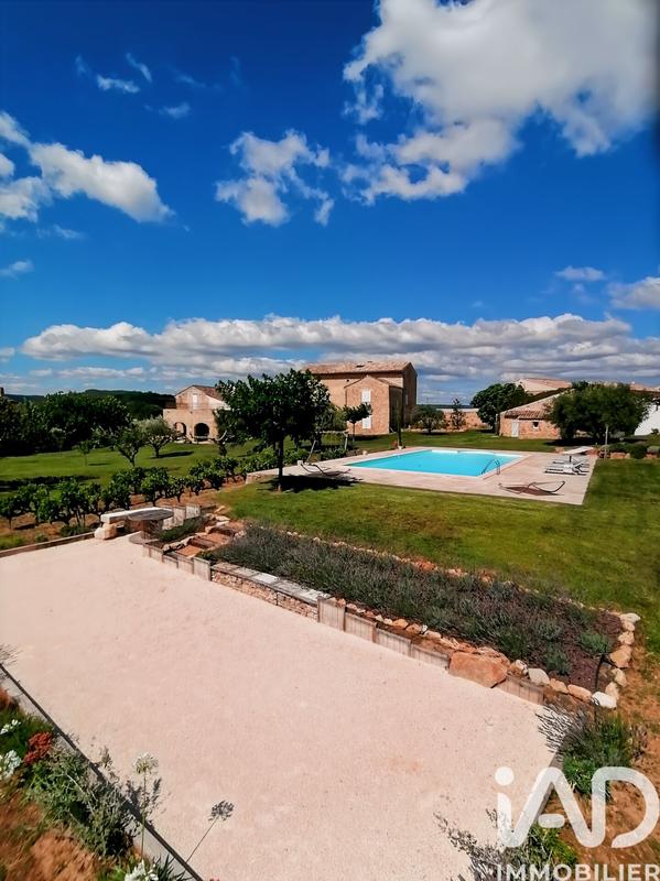 Maison - 490 m² - 14 pièces