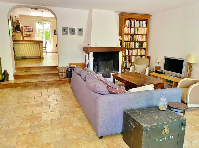 Maison - 210 m² - 7 pièces