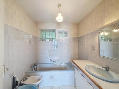 Maison - 170 m² - 7 pièces