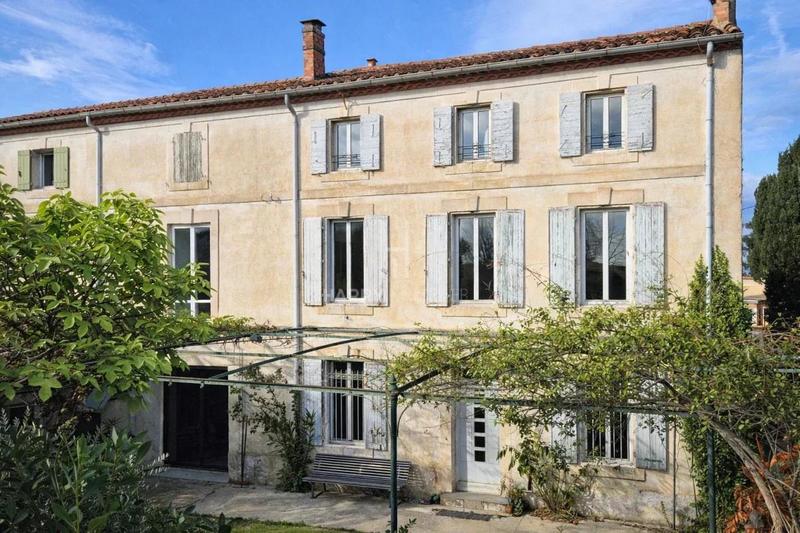 Maison de ville - 205 m² - 9 pièces