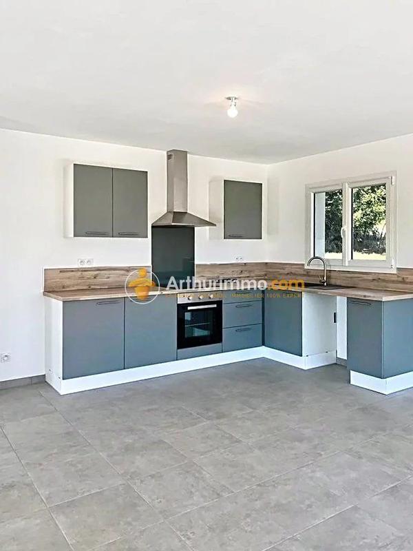 Maison - 104 m² - 4 pièces