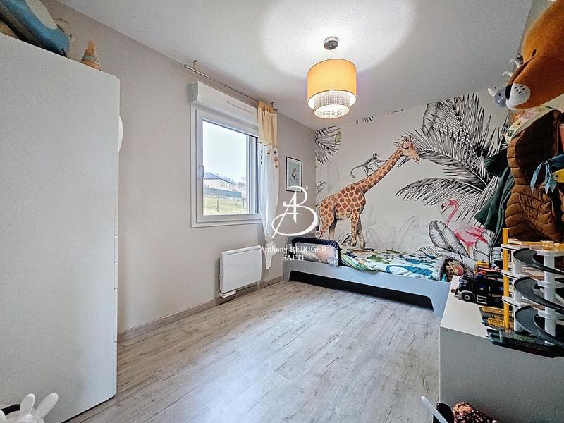 Maison - 102 m² - 5 pièces