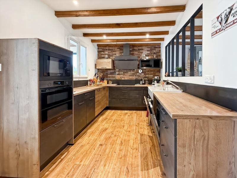 Maison - 160 m² - 5 pièces