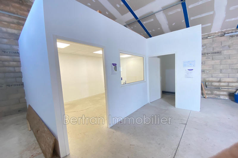 Local commercial - 84 m²