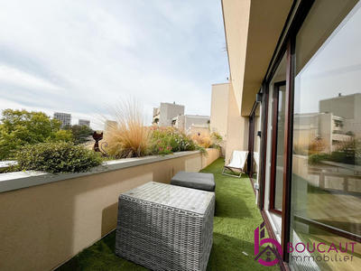 Appartement - 141 m² - 7 pièces