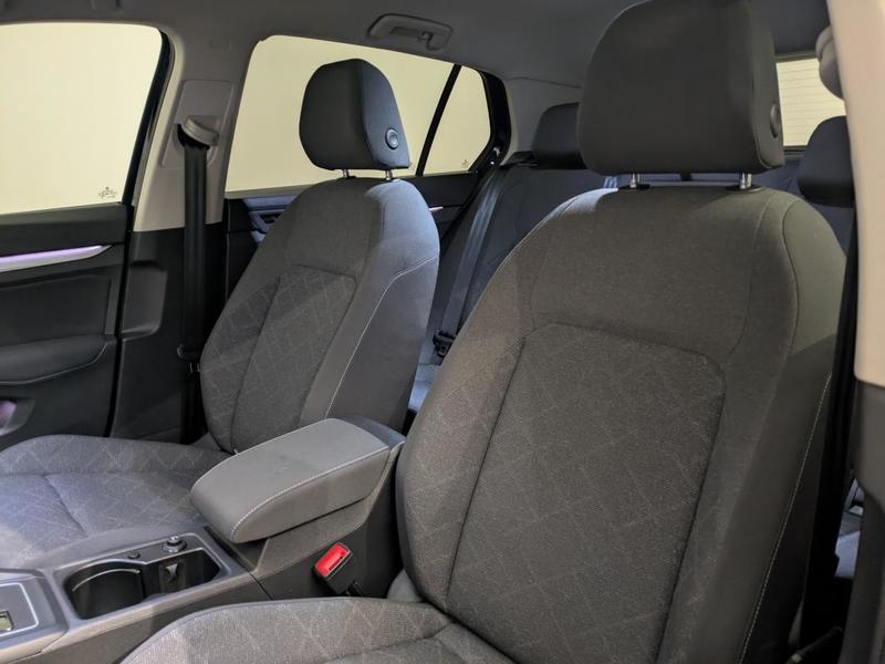 Volkswagen Golf VIII 8 Life 2.0 Tdi 150ch Dsg Acc Sieges Chauffants