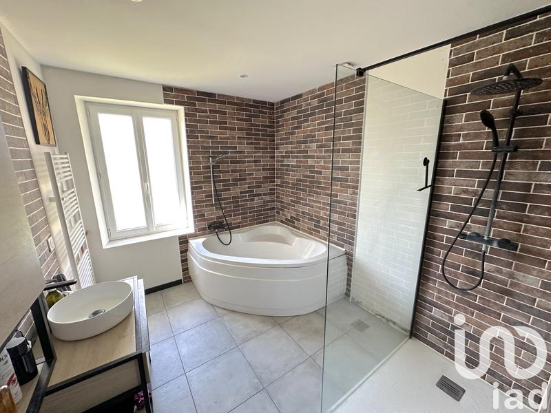 Maison - 140 m² - 6 pièces