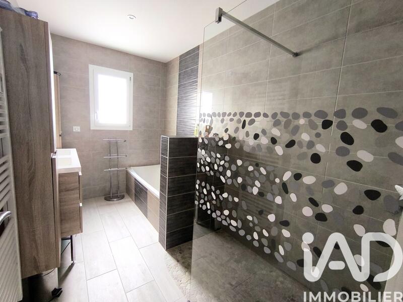 Maison - 105 m² - 5 pièces