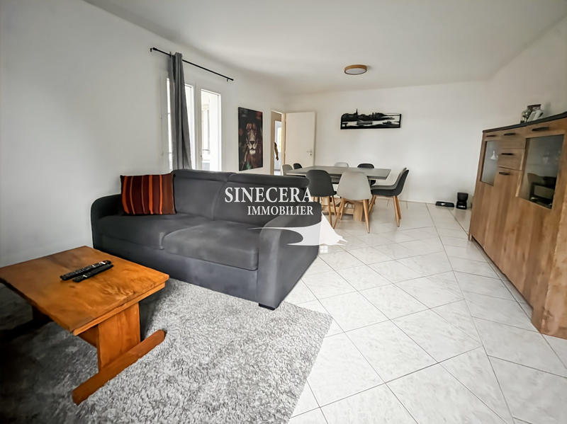 Appartement - 90 m² - 5 pièces