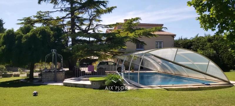 Maison - 180 m² - 4 pièces