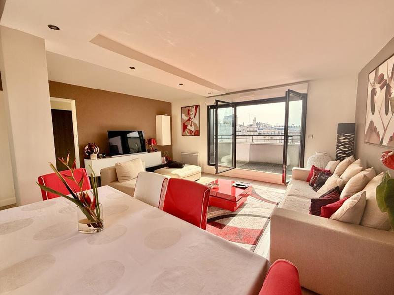 Appartement - 100 m² - 4 pièces