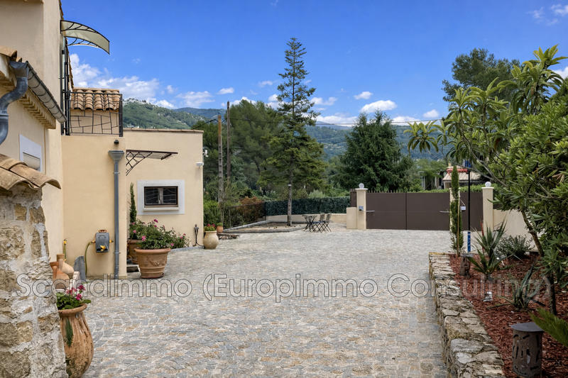 Maison - 101 m² - 5 pièces