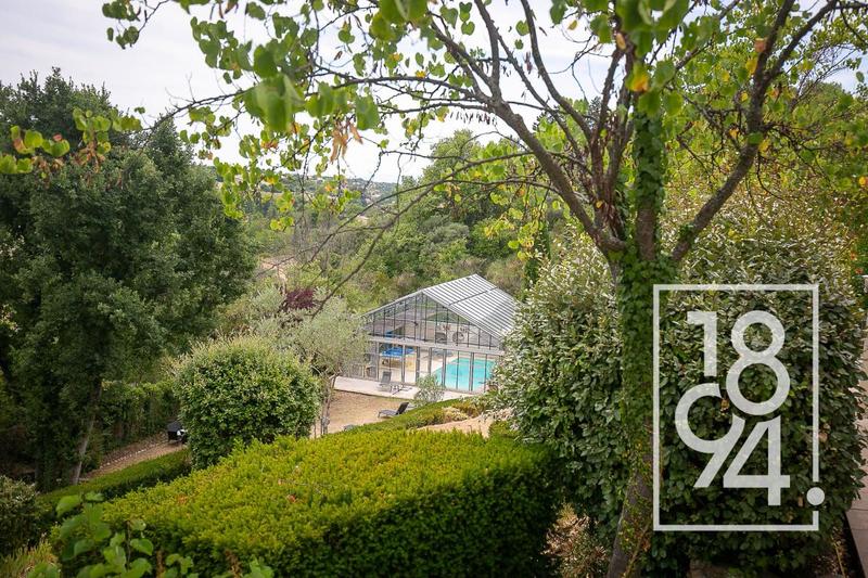 Maison - 397 m² - 7 pièces