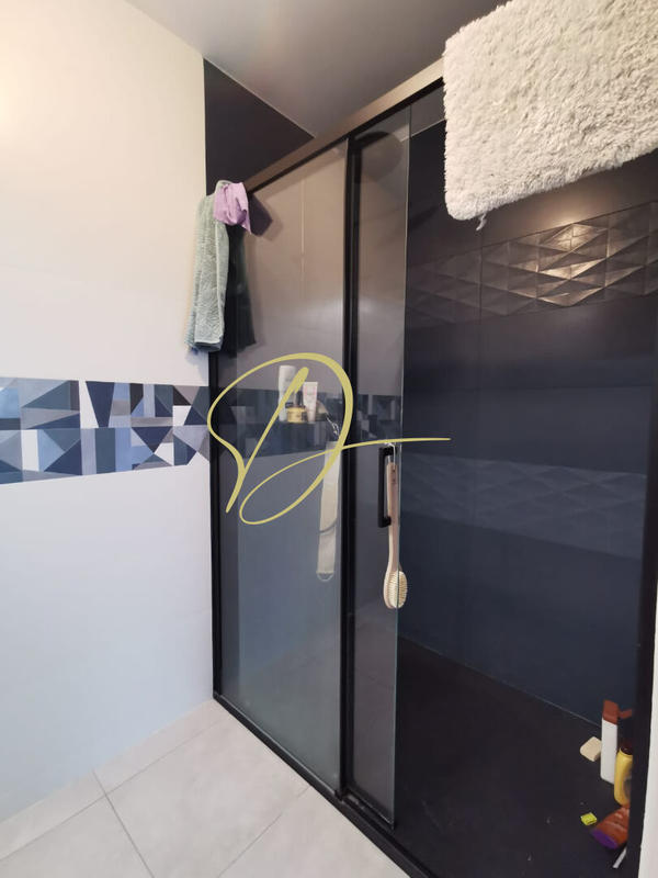 Maison - 138 m² - 7 pièces