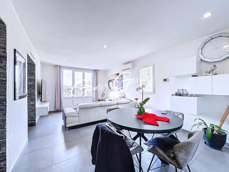 Maison - 106 m² - 6 pièces