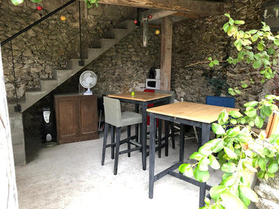 Maison - 305 m² - 14 pièces