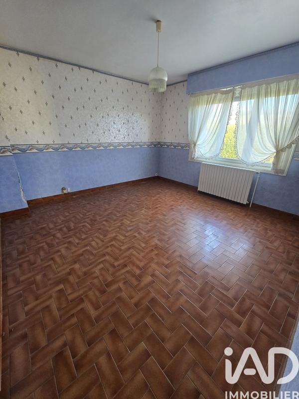 Maison - 210 m² - 10 pièces