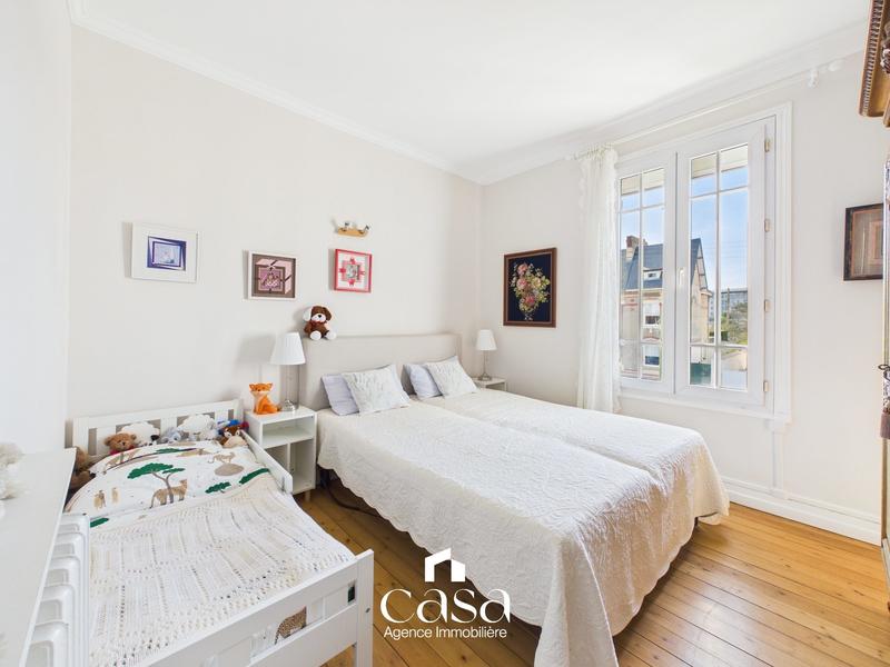 Maison - 160 m² - 8 pièces