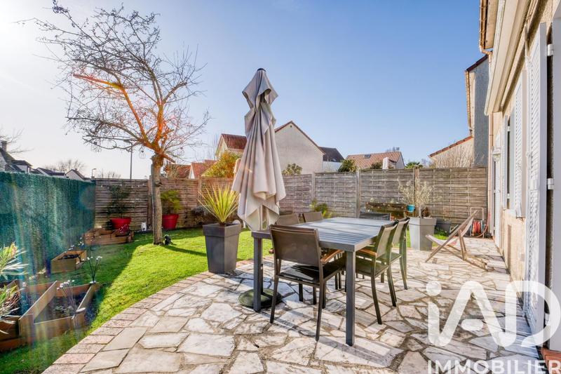 Maison - 98 m² - 4 pièces