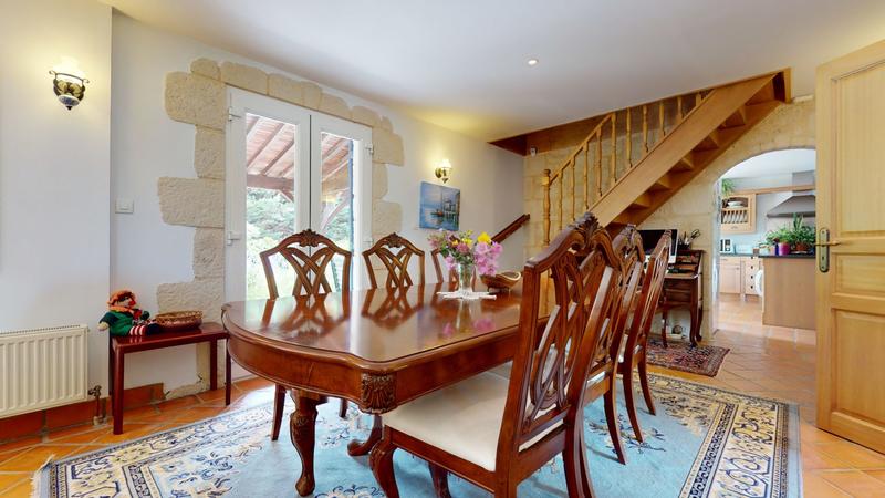 Maison traditionnelle - 140 m² - 5 pièces