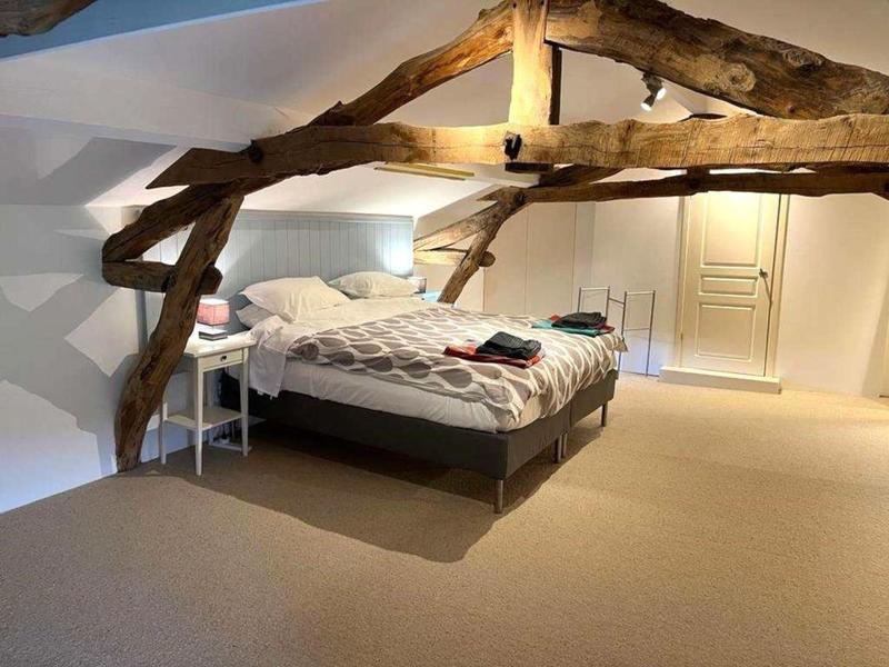 Propriété - 300 m² - 8 pièces